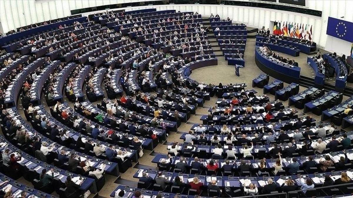 美国财长到访前夕，阿根廷无视施压，与中国续签货币互换协议