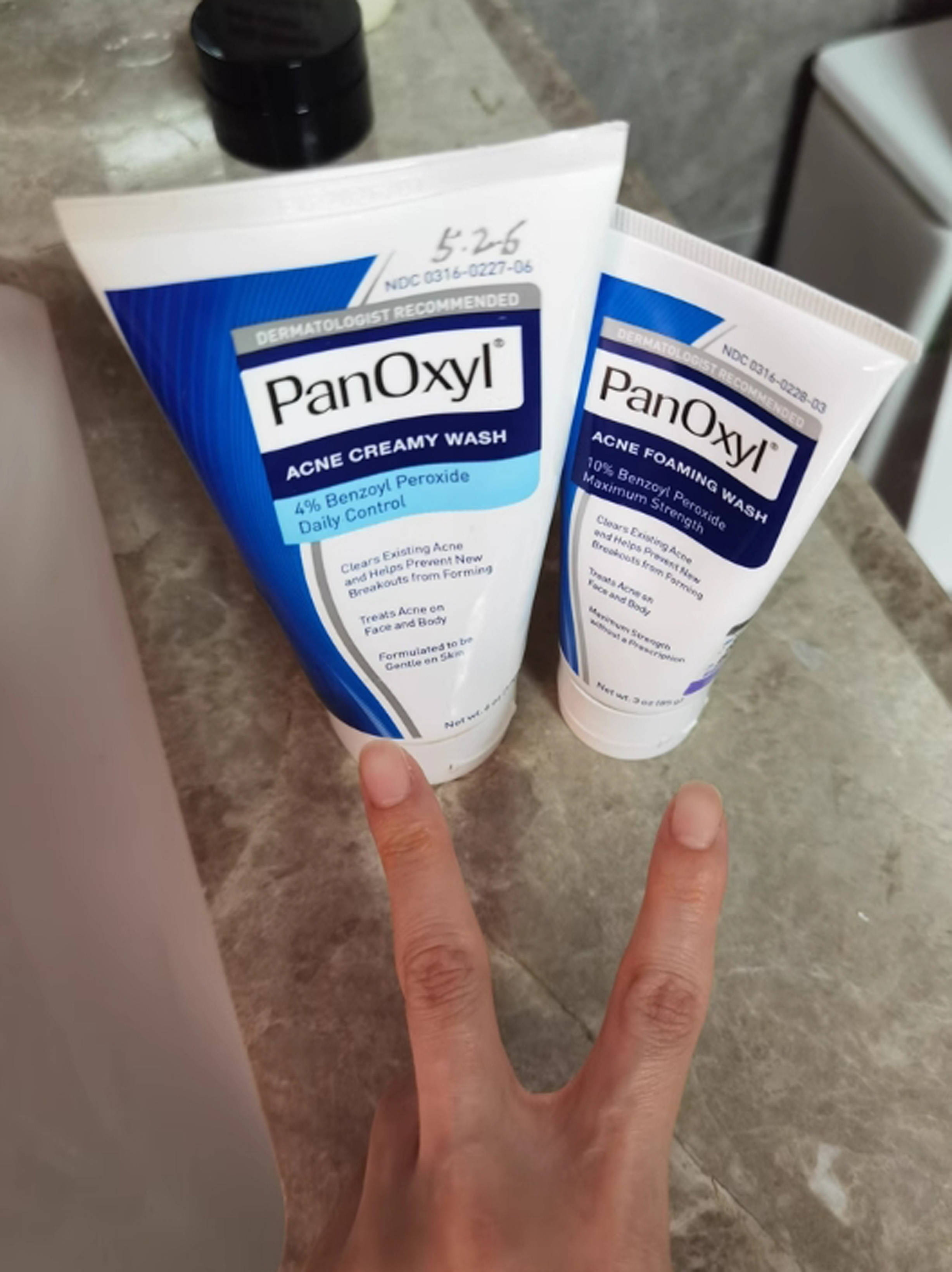 哪种洗面奶控油祛痘??痘肌清爽超给力