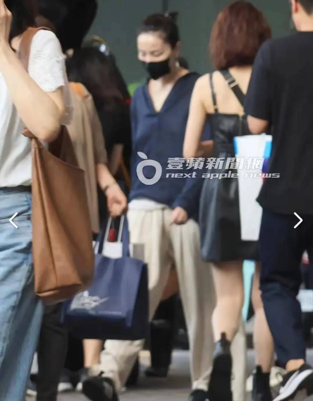 王菲台北神秘现身，与宽姐密会，背后的秘密交易还是纯粹闺蜜情深